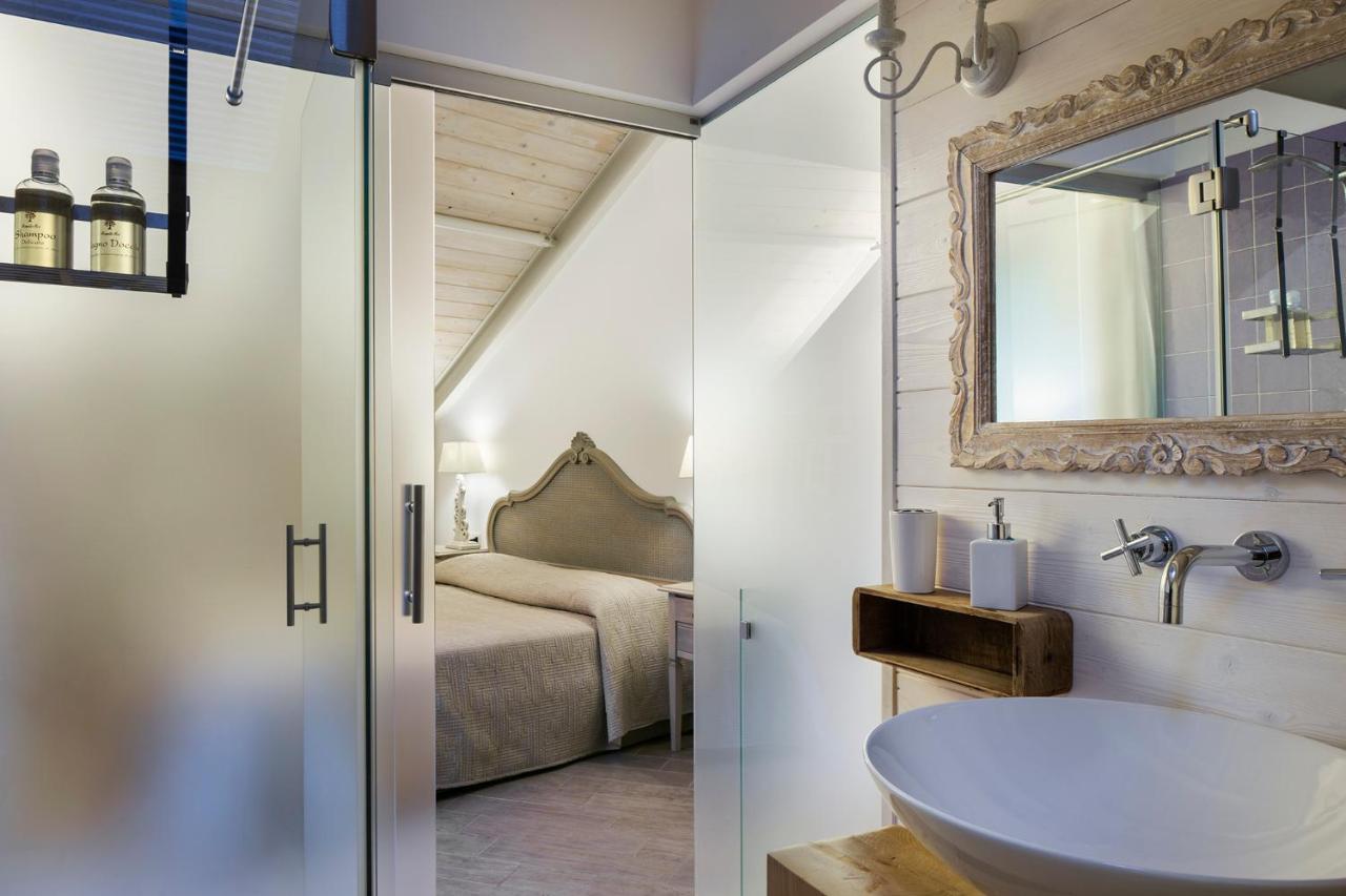 Agriturismo L'Adagio Badalucco Eksteriør billede